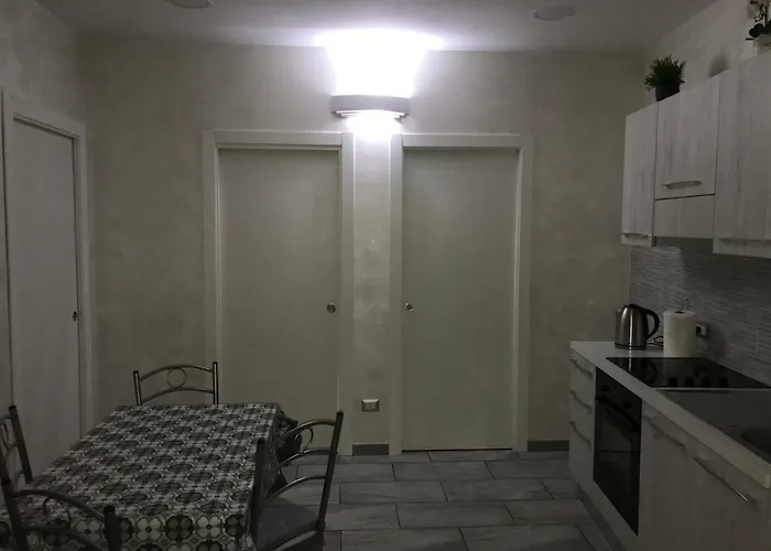 Luishouse * נאפולי